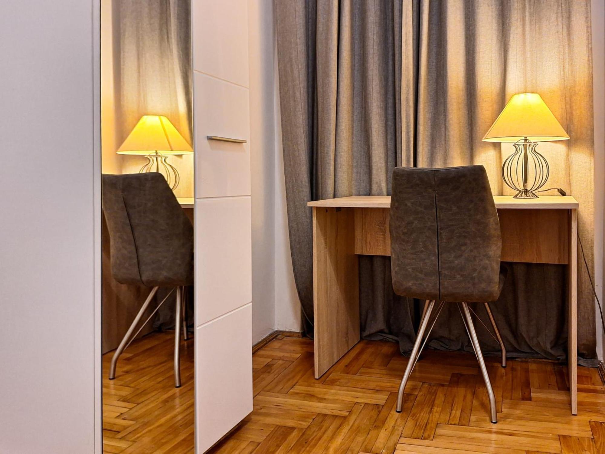 Modern Parkside Garden View Apartment Budapeste Exterior foto